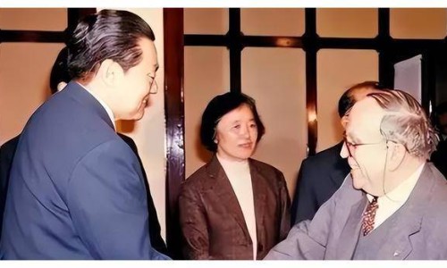 月经紊乱两个月不来正常吗-月经不调两个月来一次正常吗-月经紊乱两个月不来怎么回事,中国月经紊乱两个月不来网站